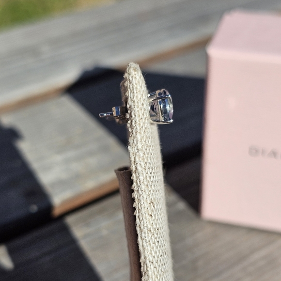 NWB Diamonique amethyst stud earrings - Picture 3 of 7